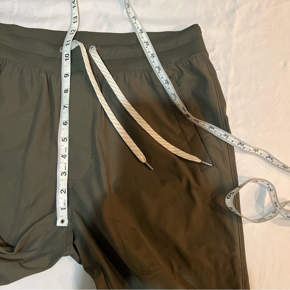 Vuori Meta Green Jogger Performance Comfort Size L - Picture 14 of 16